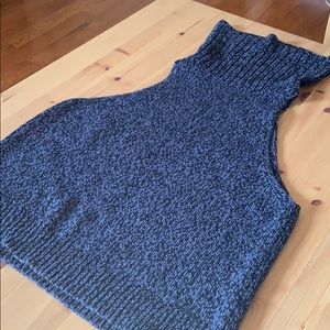 Sleeveless sweater